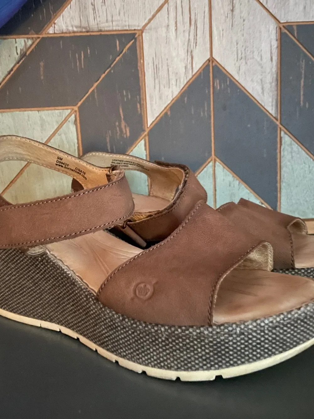 Born Lucee Brown Nubuck Leather Platform Wedge Sandals Hook & Loop 9M